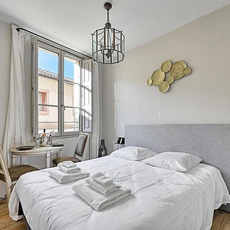 Au Coeur Des Papes, Dans Batisse De Charme Studios & Appartements En Coeur De Ville Avignon Exterior foto