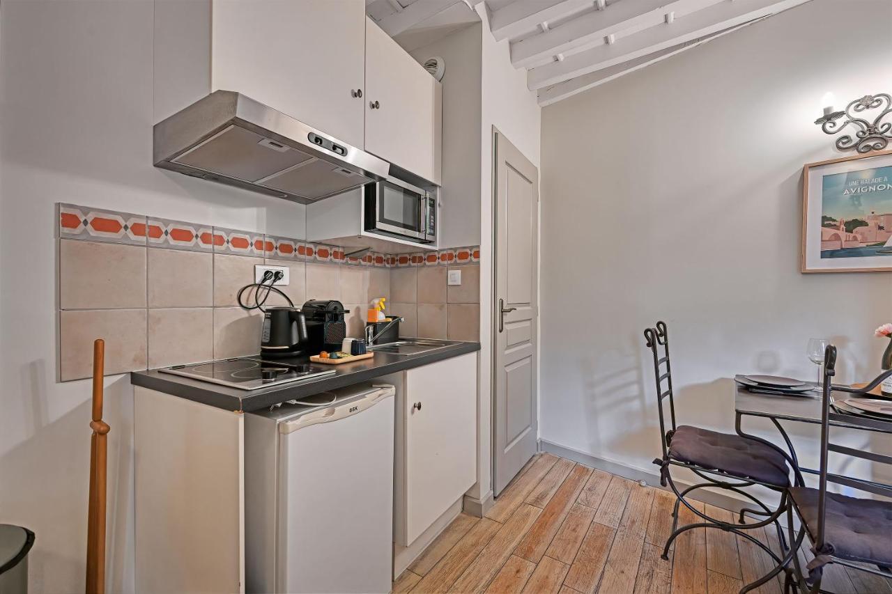 Au Coeur Des Papes, Dans Batisse De Charme Studios & Appartements En Coeur De Ville Avignon Exterior foto
